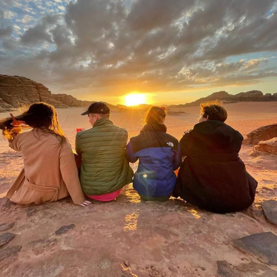 Moon City With Sunset Tour วาดิรัม ภายนอก รูปภาพ